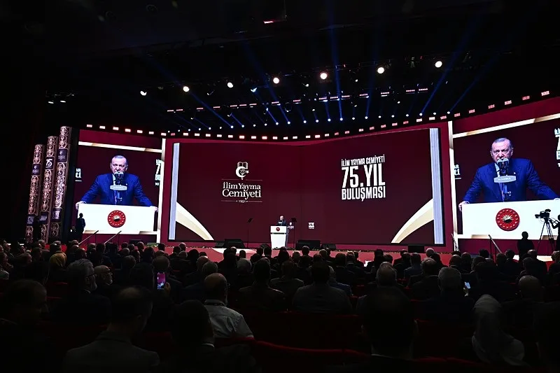 baskan-erdogandan-okullardaki-olaylar-sonrasi-tekno-oligark-uyarisi-hedeflerinde-gencler-var-1791636389767.jpeg Başkan Erdoğan'dan okullardaki olaylar sonrası tekno-oligark çıkışı: Hedeflerinde gençler var-2