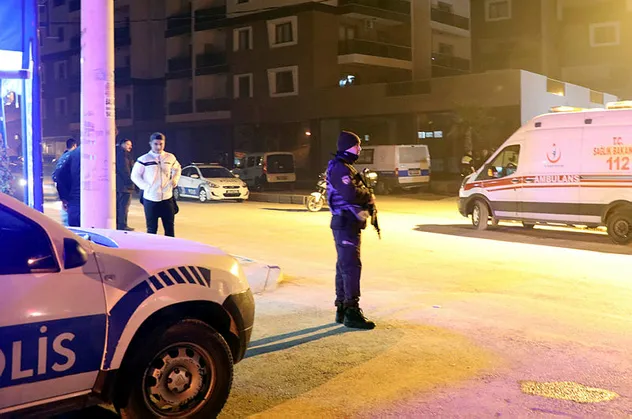 İzmir'de korkunç olay! Polis ve kız arkadaşı kanlar içinde bulundu