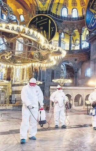 Uluslararası medyanın Türkiye'ye karşı yürüttüğü algı operasyonu Russia Today de katıldı!