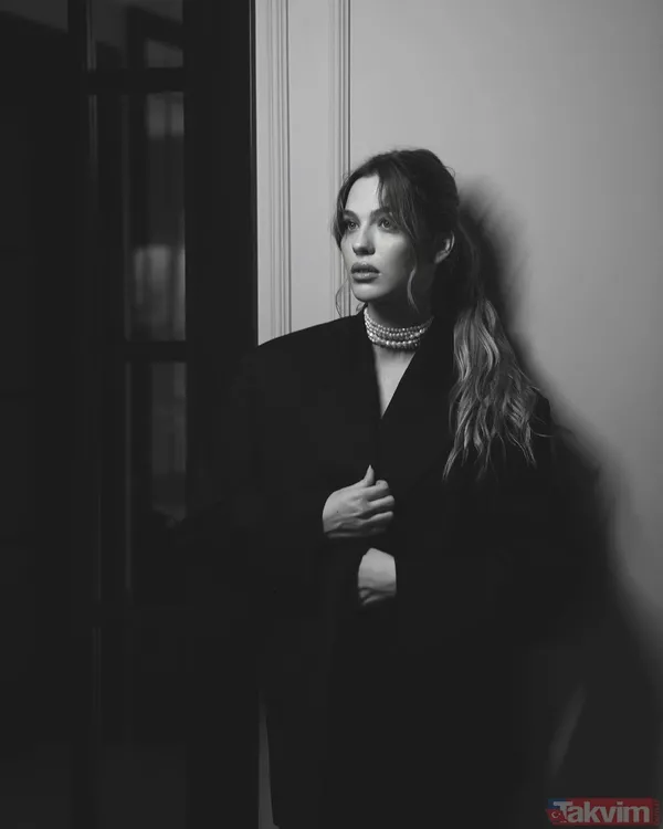 6,5 aylık hamile olan Yasemin Şefkatli’den karnı burnunda poz! İbrahim Tatlıses’in gelini göbeğini açıp paylaştı! İlk tepki görümce Zübeyde Melek’ten... - 14