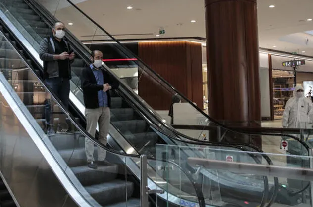 SON DAKİKA: AVM'lerde yeni dönem hafta sonu başlıyor! Artık yasak