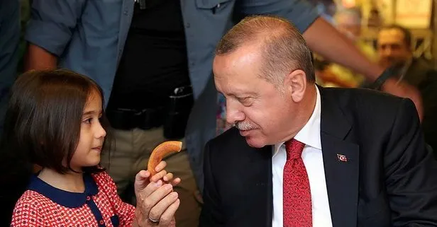 Başkan Erdoğan, Rize’de kafeye ziyarette bulunarak vatandaşlarla sohbet etti