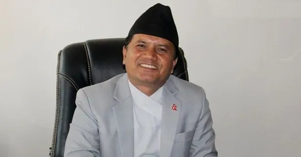 Nepal'de bakanı taşıyan helikopter düştü!