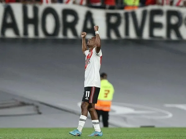 Son dakika Fenerbahçe haberleri... Fenerbahçe'den müthiş transfer hamlesi! Nicolas de la Cruz için resmi teklif yapıldı!-2