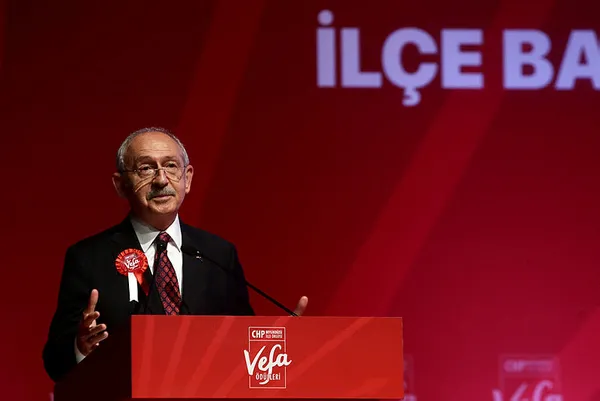 kilicdaroglu-ile-feto-elebasi-gulen-nasil-konustu-iste-o-3-iddia-1642142914456.jpg Kılıçdaroğlu ile FETÖ elebaşı Gülen nasıl konuştu? İşte o 3 iddia!-5