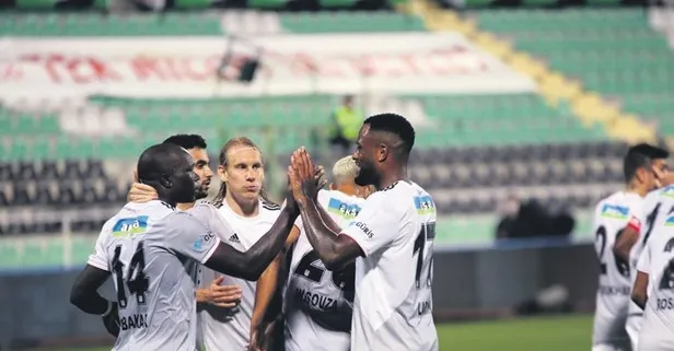 Beşiktaş Teknik Direktörü Sergen Yalçın: Evimizdeki ilk galibiyeti almalıyız