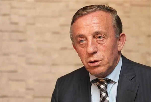 son-dakika-is-adami-ali-agaoglu-kalp-krizi-gecirdi-hastaneye-kaldirildi-1656510161494.jpg SON DAKİKA: İş adamı Ali Ağaoğlu kalp krizi geçirdi hastaneye kaldırıldı-5