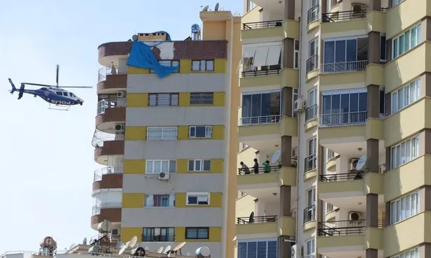 polis-koronaviruse-karsi-bu-kez-havadan-uyardi-evde-kal-adana-1586016883693.jpg Polis koronavirüse karşı bu kez havadan uyardı: Evde kal Adana-3