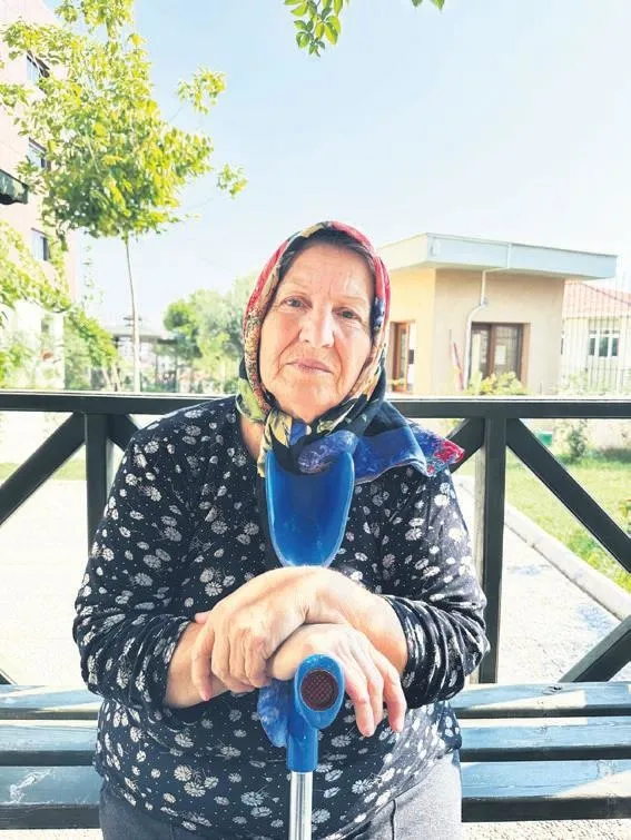 bu-kadari-seytanin-akilina-gelmez-kendini-sosyal-guvenlik-uzmani-olarak-tanitti-foyasini-annesi-ortaya-cikari-1694209278080.jpeg Bu kadarı şeytanın akılına gelmez! Kendini sosyal güvenlik uzmanı olarak tanıttı: Foyasını annesi ortaya çıkarttı-2