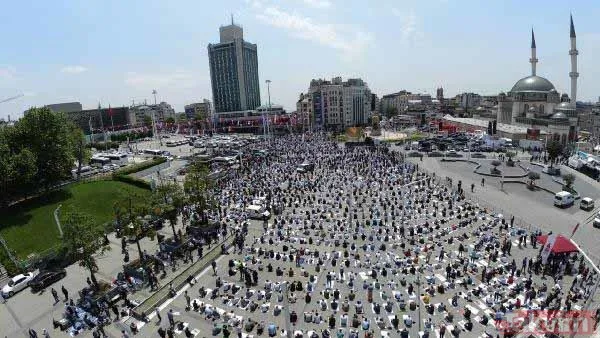 Taksim Camii İstanbul'un sembolleri arasında yerini aldı! İşte en güzel kareler - 11