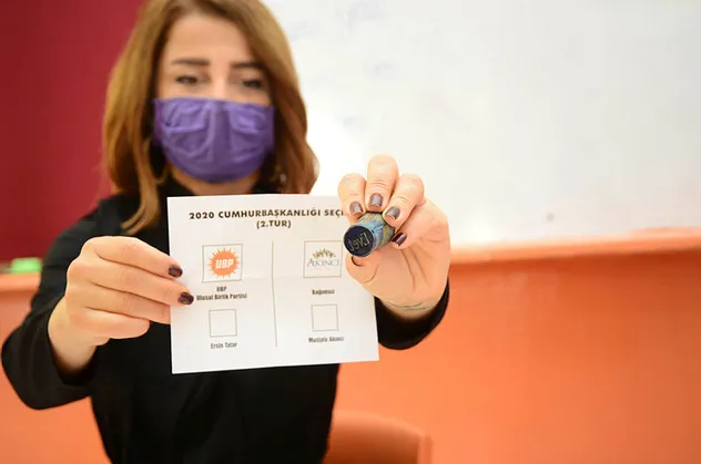 KKTC'de tarihi gün! Bir kez daha sandık başındalar
