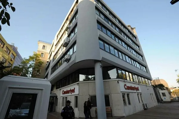 Cumhuriyet gazetesinde manipülatif haber rezaleti katmerleniyor! Barış Doster'i önce sansürlediler sonra yazılarına son verdiler-9