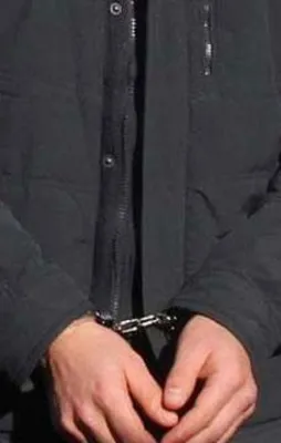 Firari savcı Yunanistan'a kaçarken yakalandı