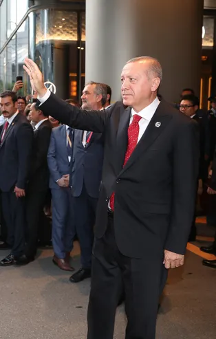 Japonya'da Başkan Erdoğan'a yoğun ilgi!