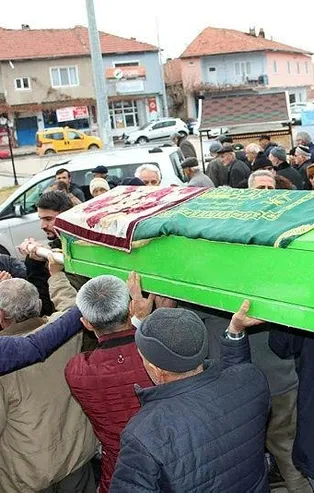 İzmir TorbalI'da öldürülen doktor eşi Hatice Gülcemal Sivas'ta toprağa verildi
