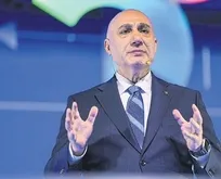 Gençİz Zirvesi’nde müjde: Genç girişimcilere teminatsız 1 milyon TL kredi