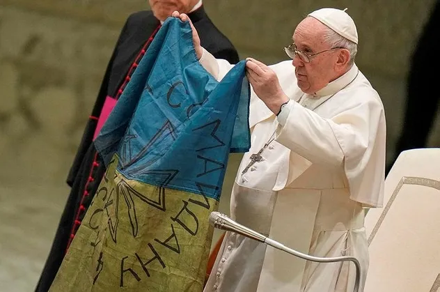Katoliklerin ruhani lideri Papa Franciscus BM'yi "etkisiz ve aciz" ifadeleriyle eleştirdi