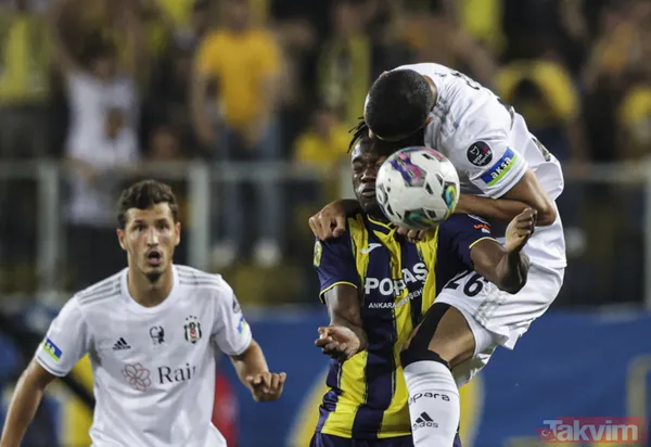 Ankara'da saha karıştı! Tribünden inen taraftar Beşiktaşlı Salih Uçan'ı tekmeledi, Josef kırmızı kart gördü - 4