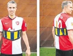 Robin Van Persie Fener’i unutmadı