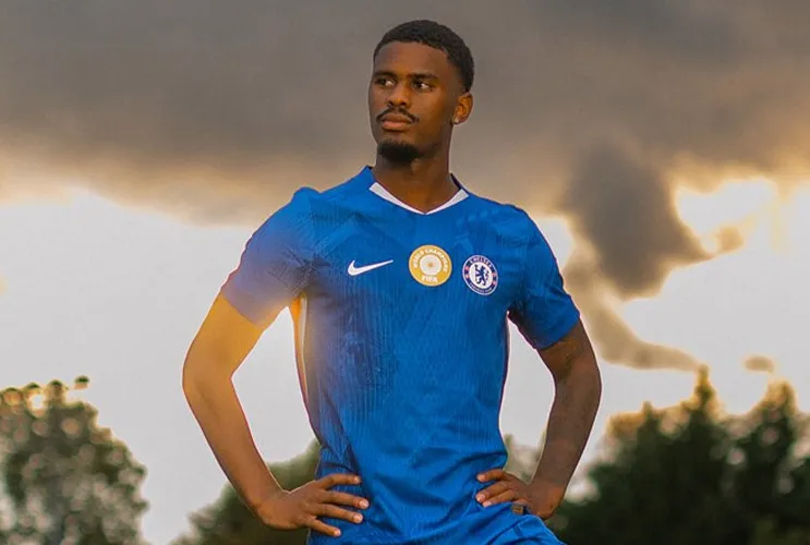 Jorrel Hato resmen Chelsea’de