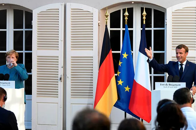 Macron ve Merkel'den "Doğu Akdeniz" görüşmesi! Yine haddini aştı