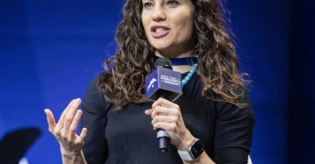 CHP yandaşı gazeteci Nevşin Mengü katliamcı İsrail'in 'lağım suyu' skandalını aklamaya çalıştı