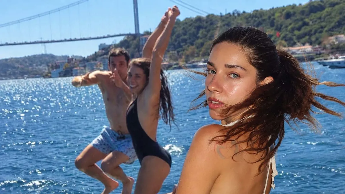 "Boğaz'ın tadına bakınca vazgeçemezsin diyorlardı!" Elvin Levinler 38 yıl sonra yaşadığı şehirde ilk kez yüzdü