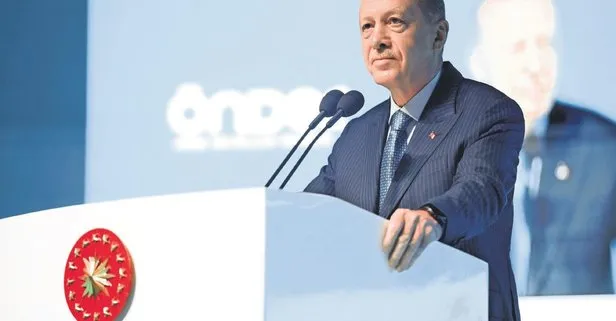 Başkan Recep Tayyip Erdoğan’dan kılıçlı yemine sert tepki: Siz o kılıçları kime çekiyorsunuz?