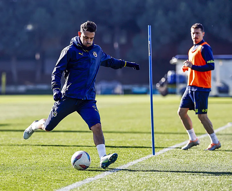 Fenerbahçe'de sürpriz kadro! Kasımpaşa maçında o isimler sahada - 6