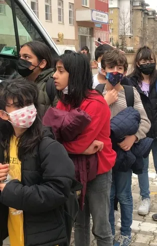 Elazığ'da 50 öğrenci hastanelik oldu