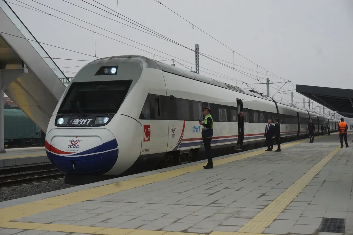 tcdd-tasimacilik-166-daimi-isci-aliyor-iskur-basvuru-ekrani-acildi-1792595905079.jpg TCDD Taşımacılık 166 daimi işçi alıyor: İŞKUR başvuru ekranı açıldı-2