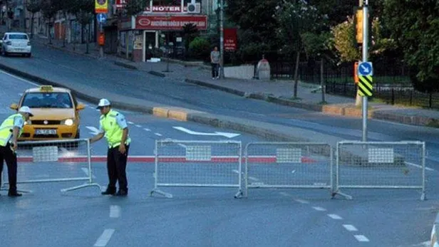 istanbullular-dikkat-bazi-yollar-trafige-kapatilacak-iste-avrupa-ve-anadolu-yakasi-alternatif-guzergahlar-1650121231282.jpeg İstanbullular dikkat! Bazı yollar trafiğe kapatılacak: İşte Avrupa ve Anadolu Yakası alternatif güzergahlar-3