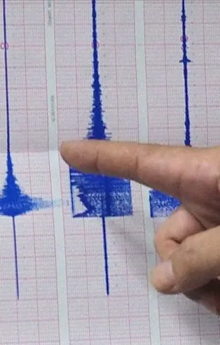 Uzman isimden korkutan büyük deprem uyarısı!