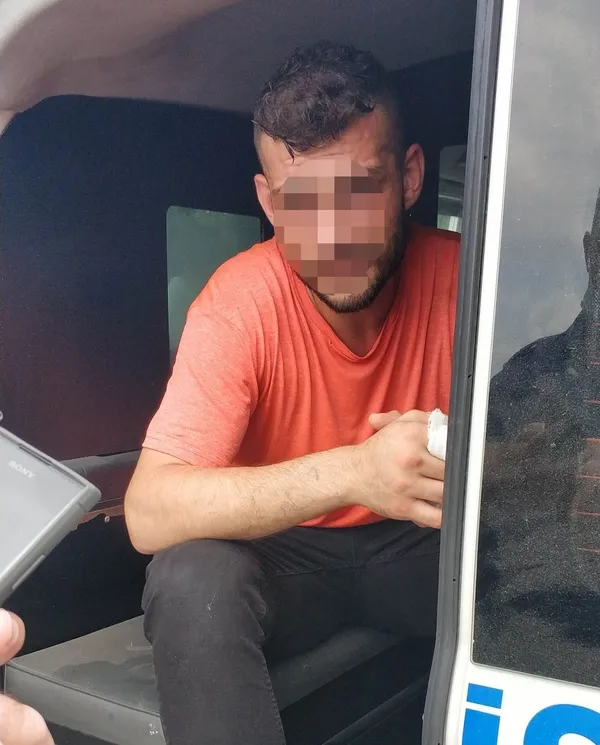 samsunda-korkunc-olay-tartistigi-annesini-bicakladi-1630327776678.jpg Samsun'da korkunç olay! Tartıştığı annesini bıçakladı-1