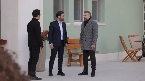 edhoda-kalplere-mih-gibi-vurup-gecen-2-ayrilik-karman-corman-edip-cigerleri-daglayacak-1633100298169.jpg Karman çorman edip ciğerleri dağlayacak! EDHO'da kalplere mıh gibi vurup geçen 2 ayrılık!-6