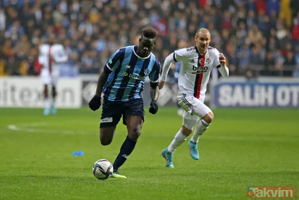 Balotelli İsviçre'yi karıştırdı! İtalyan yıldız Basel ile Sion karşılaşmasında saha kenarına gelirken cinsel organını çıkarıp... - 17