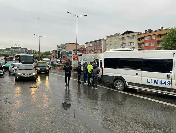 Son dakika: Pendik D-100 Karayolu'nda zincirleme trafik kazası!-2