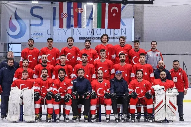 Hırvatistan'da skandal seremoni! İstiklal Marşımızı yarıda kestiler