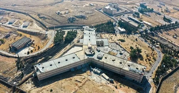 Türkiye'den Suriye'ye destek! AFAD açıkladı: Sednaya Hapishanesi'ne arama kurtarma ekibi gönderilecek!