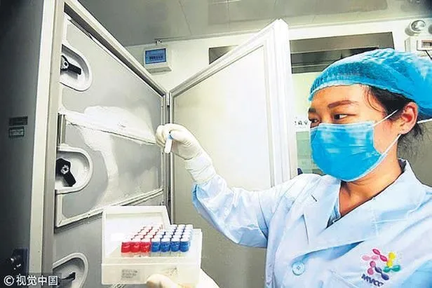 Dünyayı şoke eden iddia: Çinliler bin 500 katil virüs üretti Covid-19 da kapısı kırılan dolaptan insanlara geçti-1