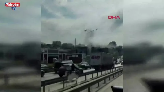 Son dakika: Pendik'te iş yerinde yangın