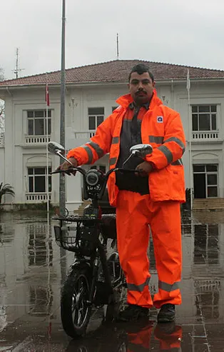 CHP'li Antalya Büyükşehir Belediyesi'nde bir skandal daha! Engelli işçiyi işten attılar!