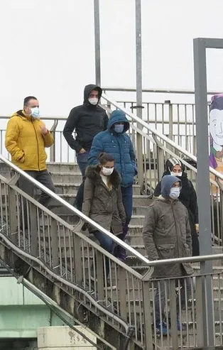 Son dakika: İstanbullular haftanın ilk iş gününde toplu taşımada "maske" kuralına uydu