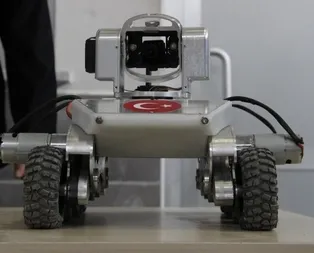 Lise öğrencileri insansız kara aracı yaptı