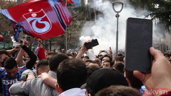 Trabzon artık şampiyonluğu bekliyor! Boş uçak kalmadı oteller yüzde 100 dolu - 13