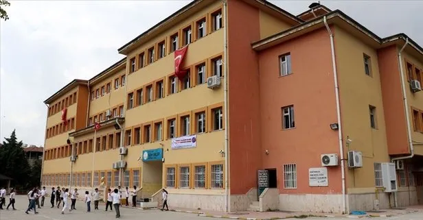 Bugun Okullar Tatil Mi 30 Eylul Tatil Olan Hasarli Okullar Listesi Istanbul Da Bugun Hangi Okullar Tatil Edildi Takvim