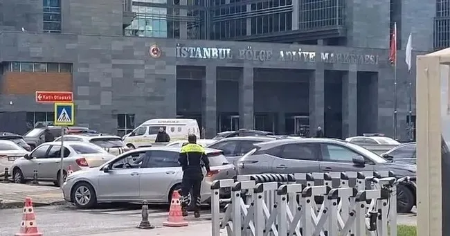 hakimi-odasinda-vuran-savciya-11-yil-8-ay-hapis-1781274529956.jpeg Hakimi odasında vuran savcıya 11 yıl 8 ay hapis-3