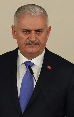 Başbakan Yıldırım'dan tek tip kıyafet açıklaması