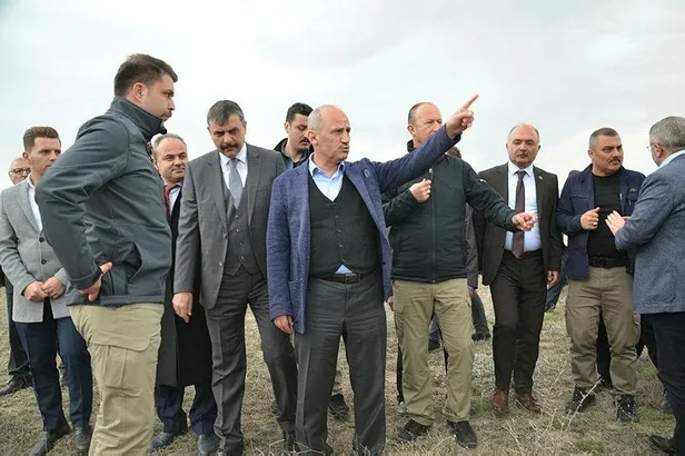 bakan-turhandan-ankara-samsun-hizli-tren-projesi-hakkinda-aciklama-son-asamaya-gelmis-bulunuyoruz-1584298782981.jpeg Bakan Turhan'dan "Ankara-Samsun hızlı tren projesi" hakkında açıklama: Son aşamaya gelmiş bulunuyoruz-1