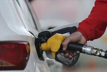 Akaryakıta gece yarısı indirimi: Benzin 95 kuruş düştü